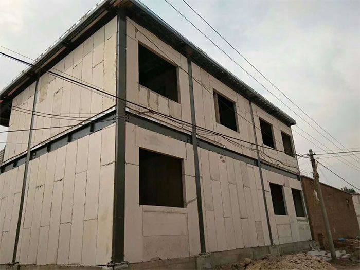 輕質隔墻板 引領綠色建筑新潮流的新型環保建材